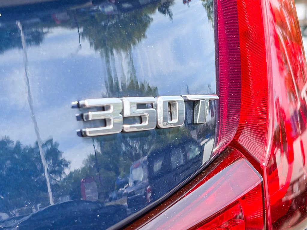 Used 2020 Cadillac XT4 Premium Luxury FWD image 32