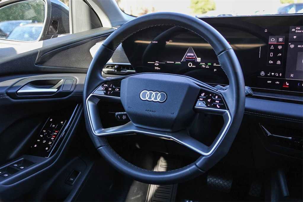 Used 2025 Audi Q6 e-tron Premium w/ Convenience Package image 16