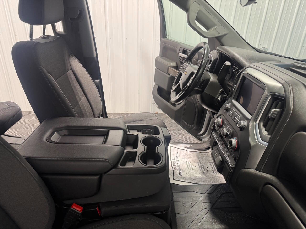 Used 2021 Chevrolet Silverado 1500 LT image 22