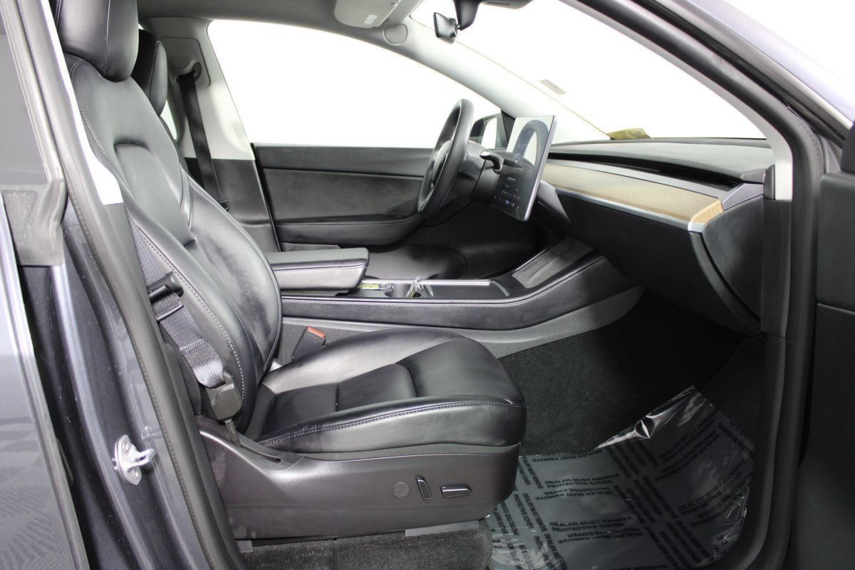 Used 2022 Tesla Model Y Performance AWD/4WD image 9