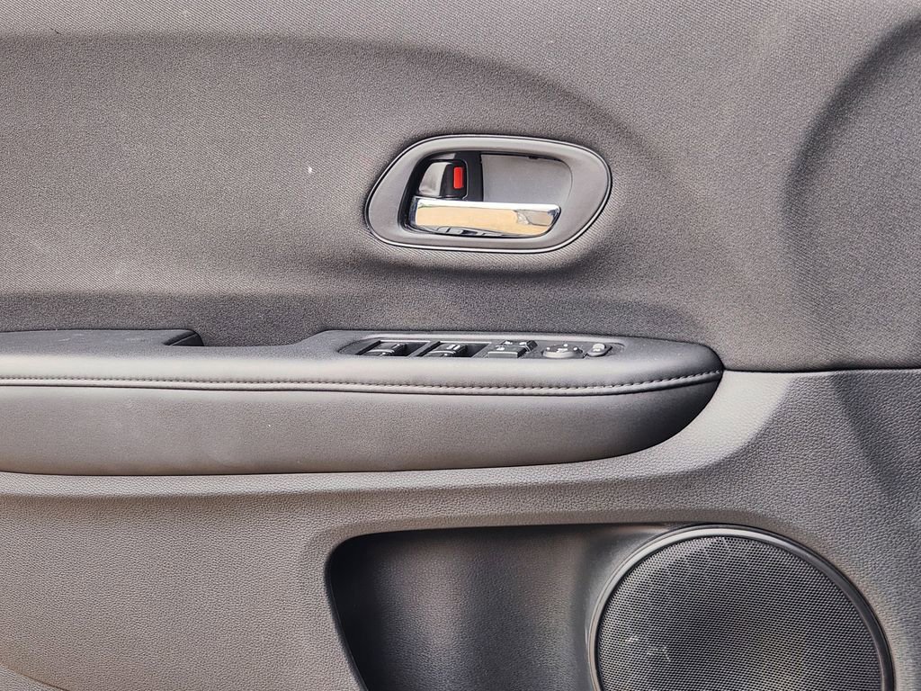 Used 2022 Honda HR-V LX image 22