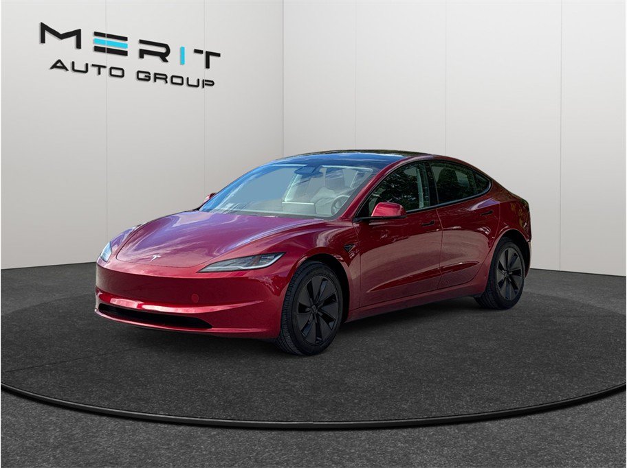 Used 2024 Tesla Model 3 Standard Range RWD image 4