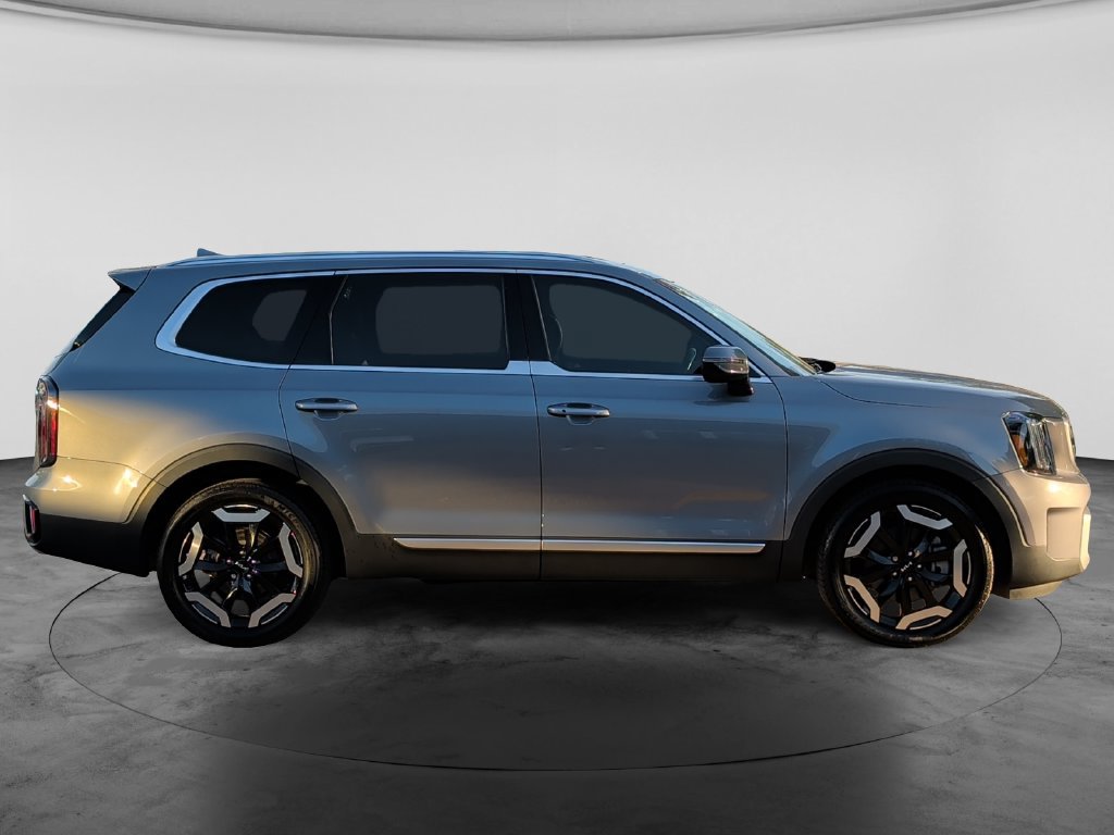 Used 2024 Kia Telluride EX AWD/4WD image 8