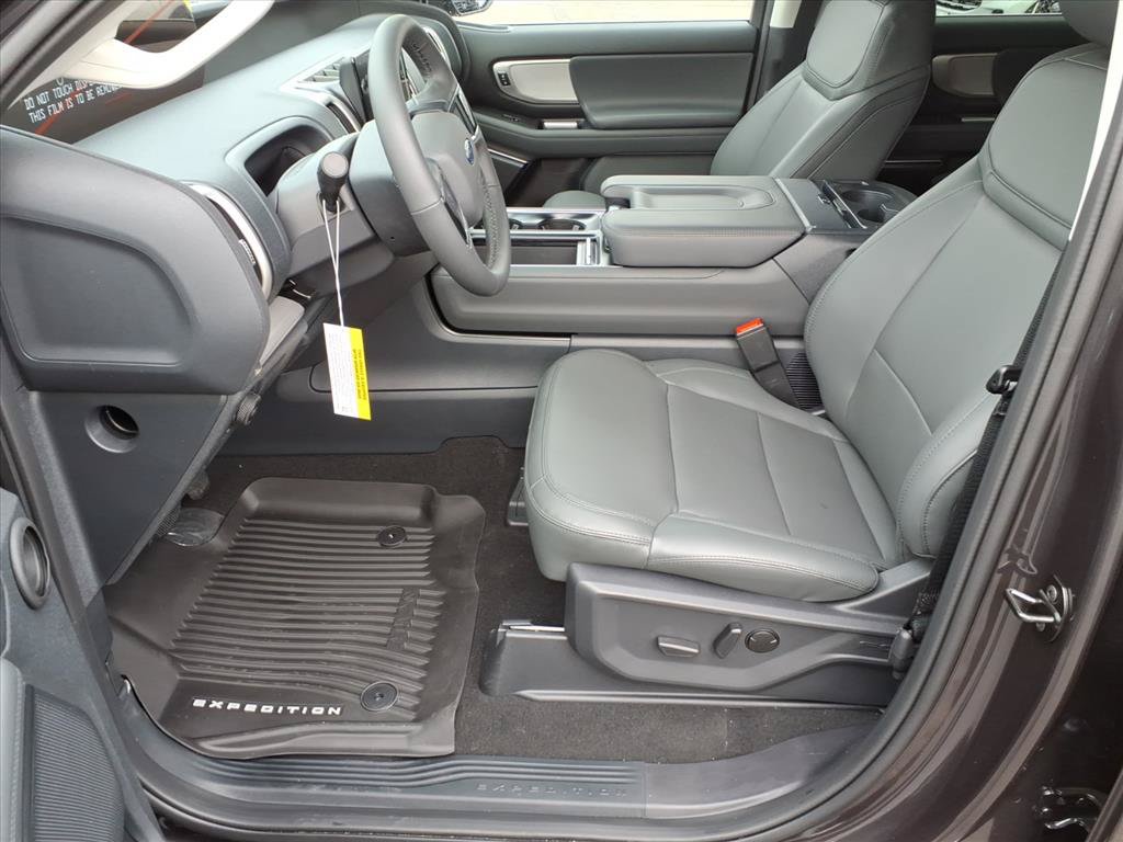 New 2026 Ford Expedition Active AWD/4WD image 10