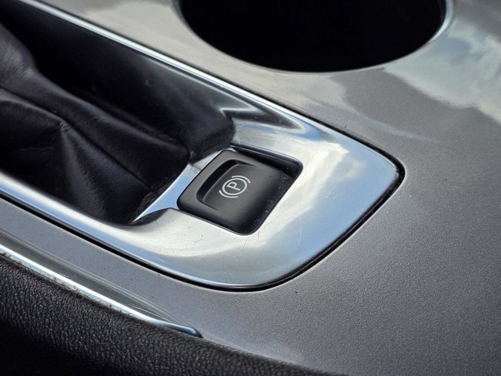 Used 2023 Chevrolet Malibu LT FWD image 20