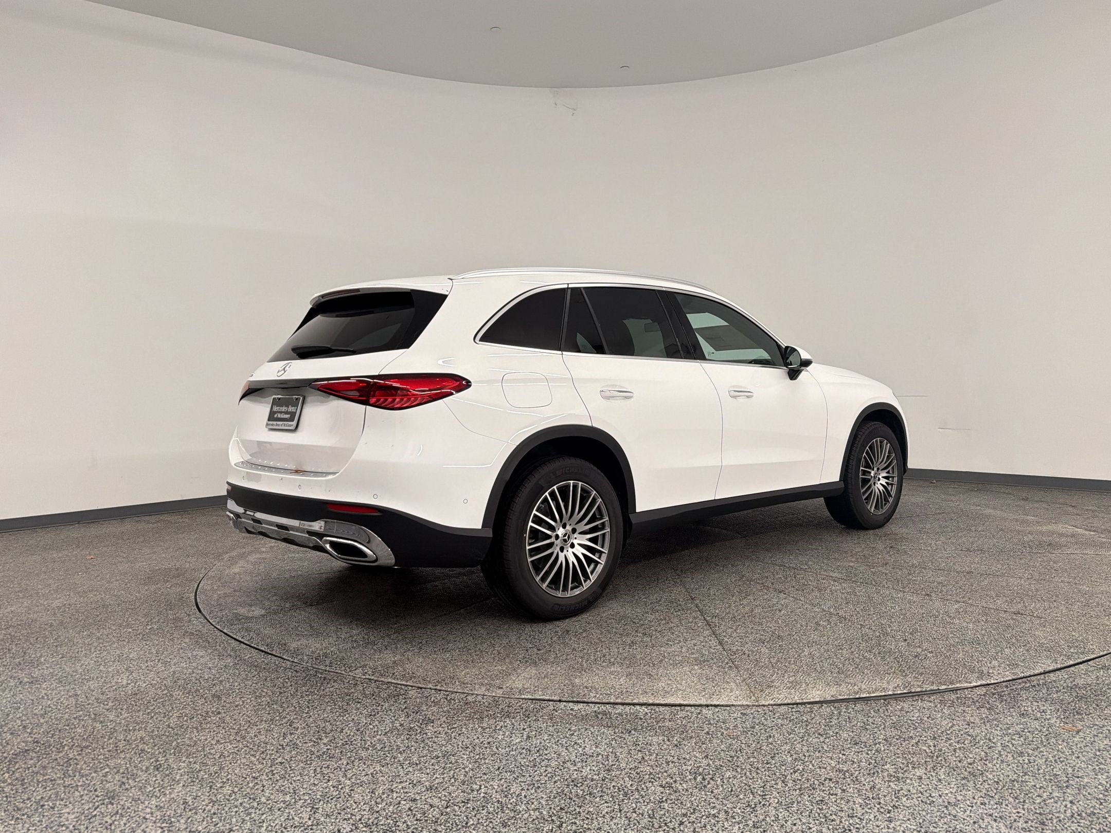 Used 2026 Mercedes-Benz GLC 300 image 9