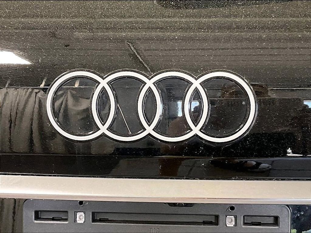 Used 2025 Audi Q7 3.0T Premium Plus AWD/4WD image 29