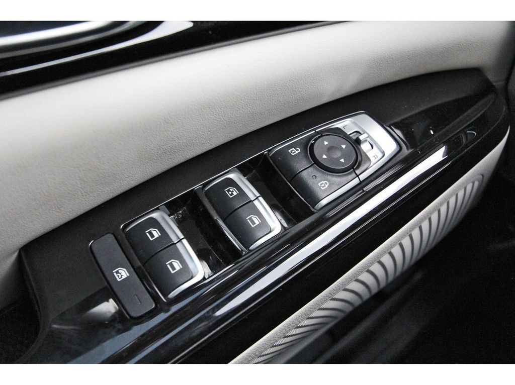 Certified 2024 Kia Carnival EX FWD image 22