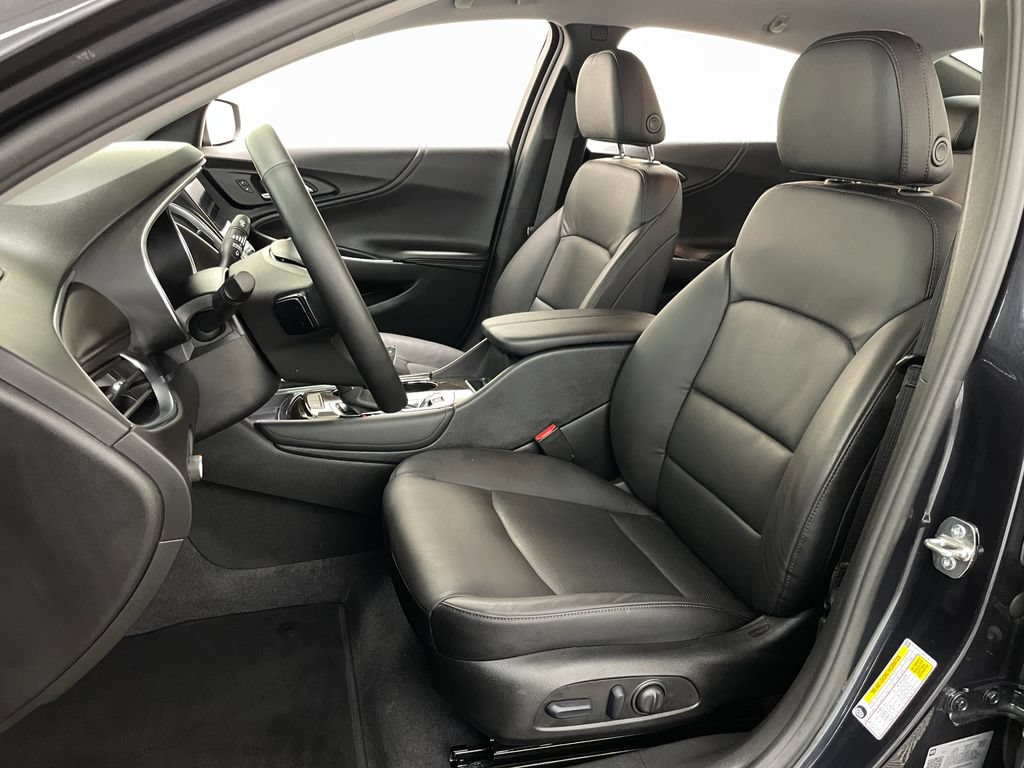 Used 2023 Chevrolet Malibu LT w/ Driver Confidence Package FWD image 23