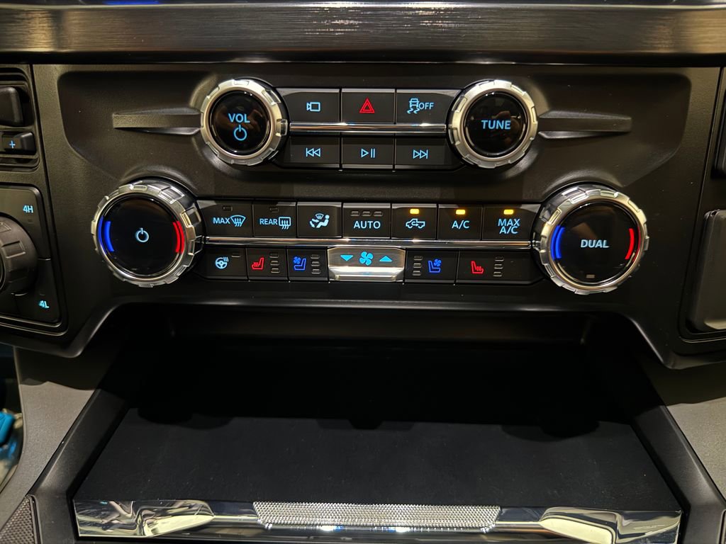 New 2026 Ford F450 Lariat w/ Lariat Ultimate Package AWD/4WD image 36