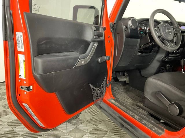 Used 2015 Jeep Wrangler Sport AWD/4WD image 9