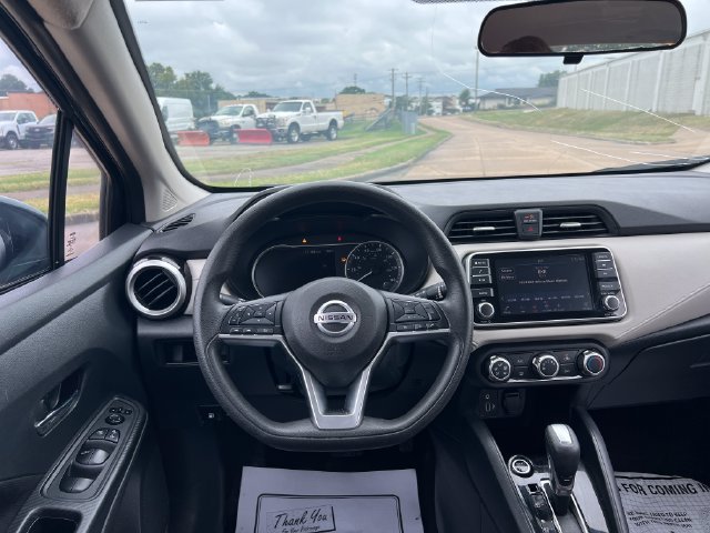 Used 2021 Nissan Versa SV FWD image 17