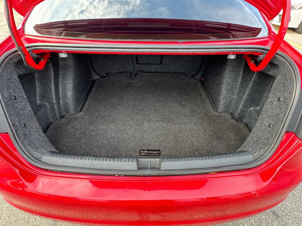 Used 2012 Volkswagen Jetta SE FWD image 28