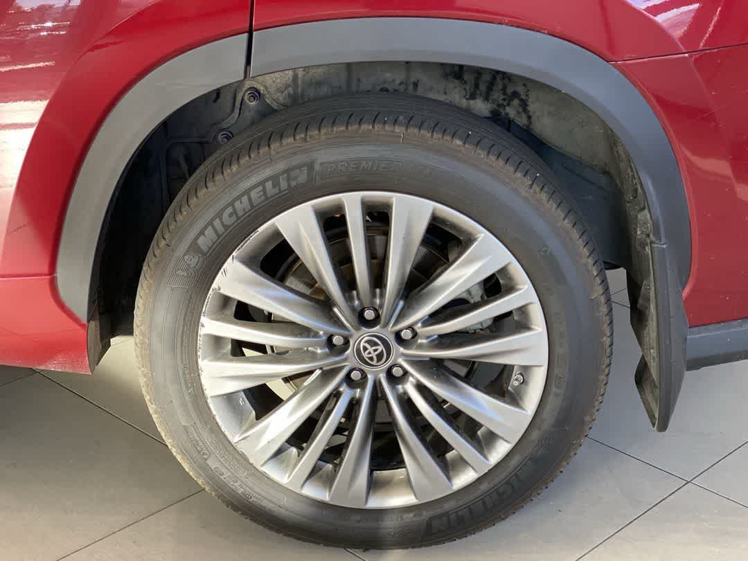 Used 2021 Toyota Highlander Platinum AWD/4WD image 13
