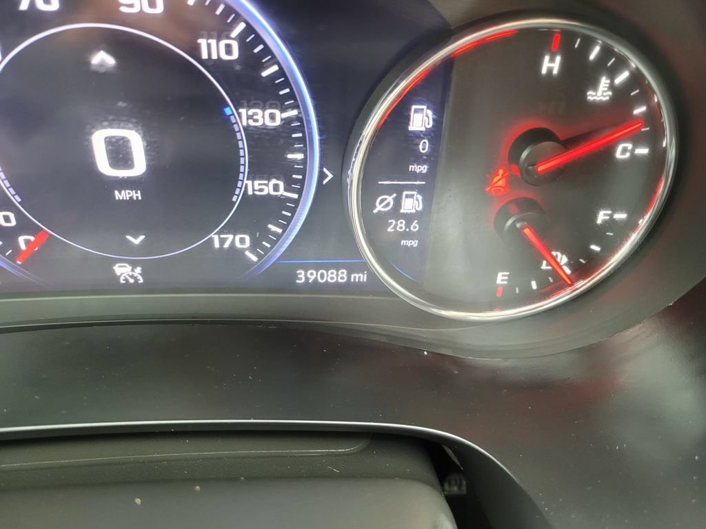 Used 2023 Chevrolet Malibu LT FWD image 33