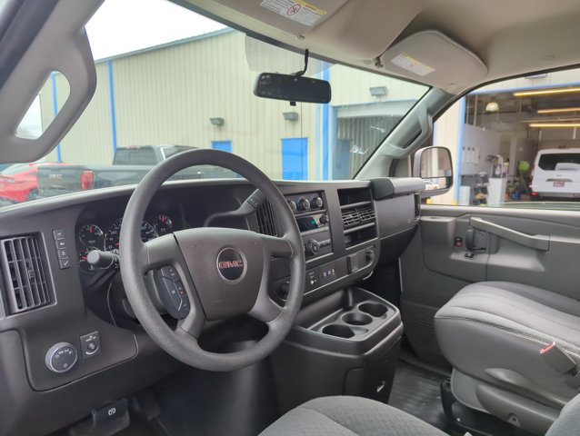 Used 2024 GMC Savana 2500 w/ Driver Convenience Package image 9