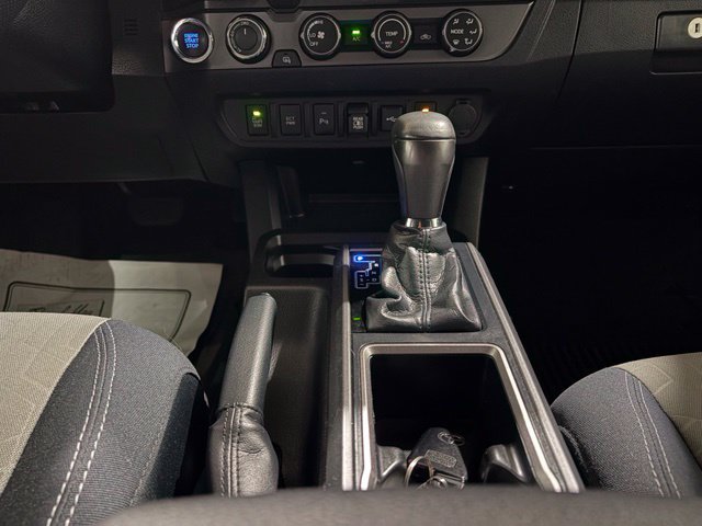 Used 2020 Toyota Tacoma TRD Sport w/ Technology Package AWD/4WD image 20