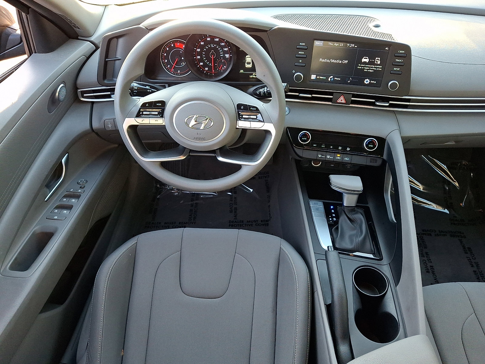 Used 2023 Hyundai Elantra SEL FWD image 11