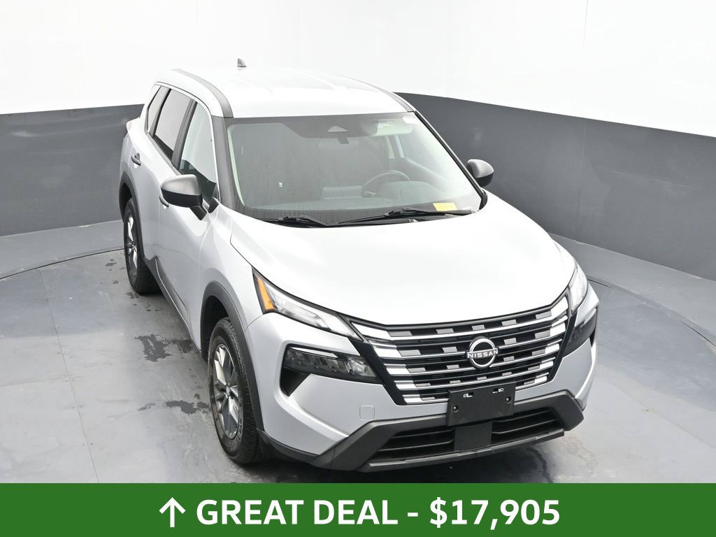 Used 2024 Nissan Rogue S FWD image 27