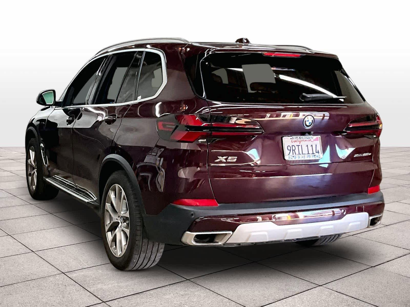 Used 2025 BMW X5 xDrive50e w/ Premium Package image 13