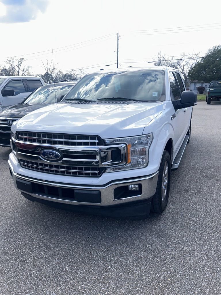 Used 2018 Ford F150 XLT w/ Equipment Group 301A Mid RWD image 4