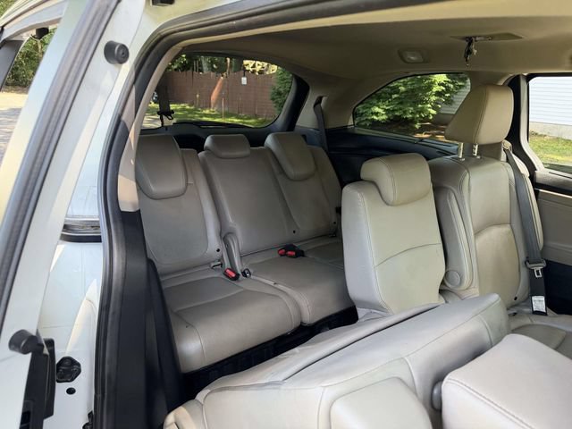 Used 2023 Honda Odyssey Touring image 16