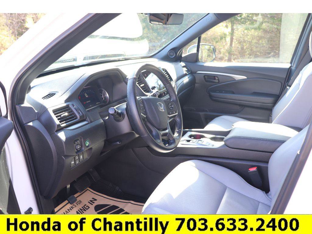 Certified 2024 Honda Passport EX-L image 23