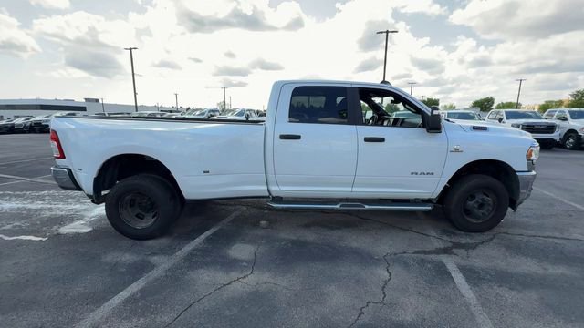 Used 2024 RAM 3500 Big Horn AWD/4WD image 9