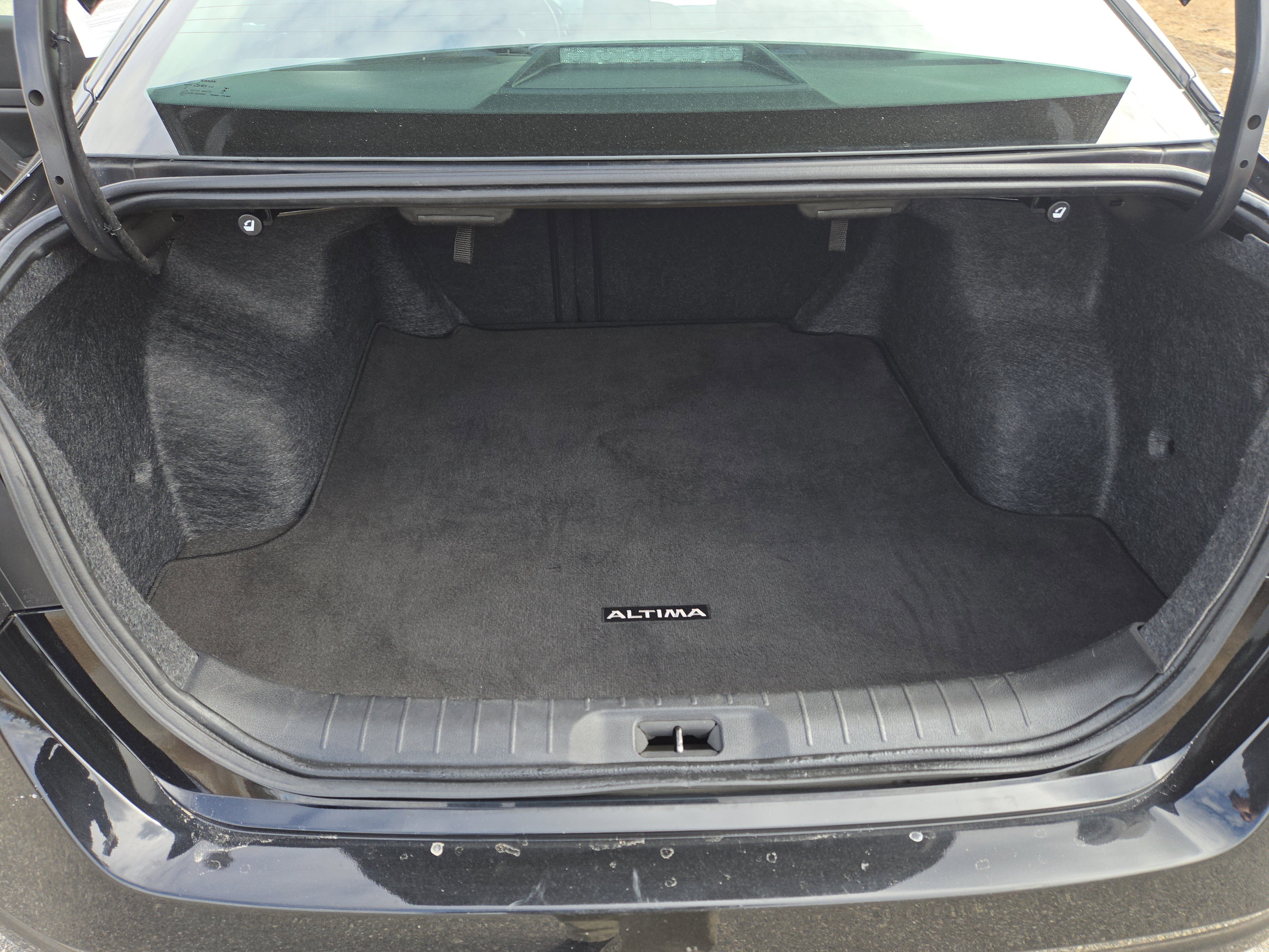 Used 2024 Nissan Altima 2.5 SV image 17