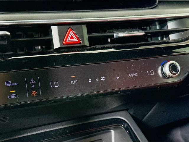 Used 2025 Kia K5 GT-Line w/ GT-Line Premium Package FWD image 18
