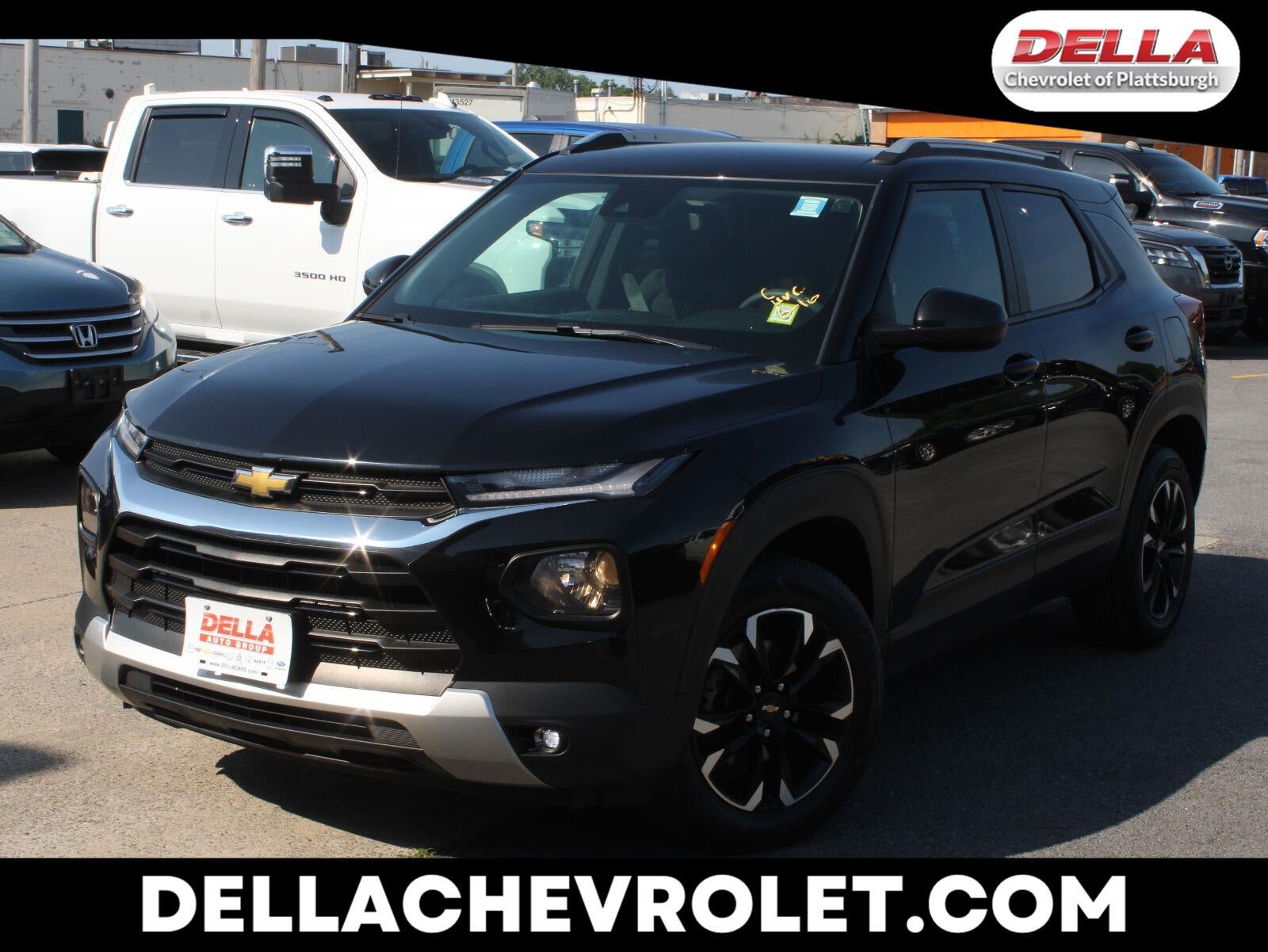 Used 2022 Chevrolet TrailBlazer LT AWD/4WD image 1
