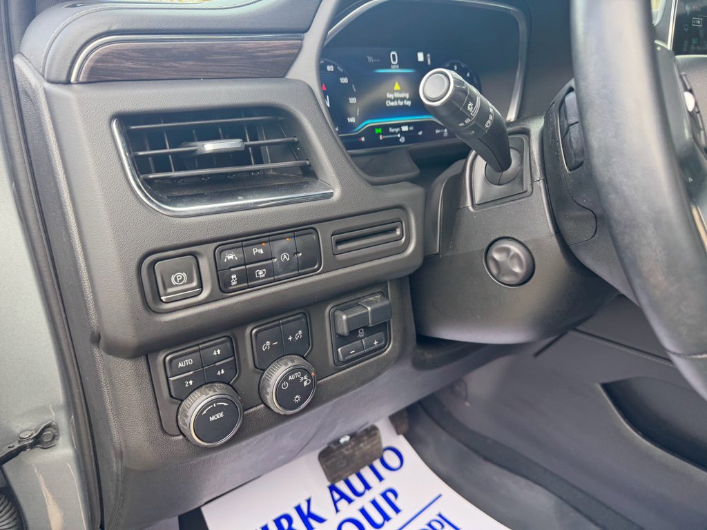 Used 2023 Chevrolet Tahoe LT w/ LT Signature Package image 21