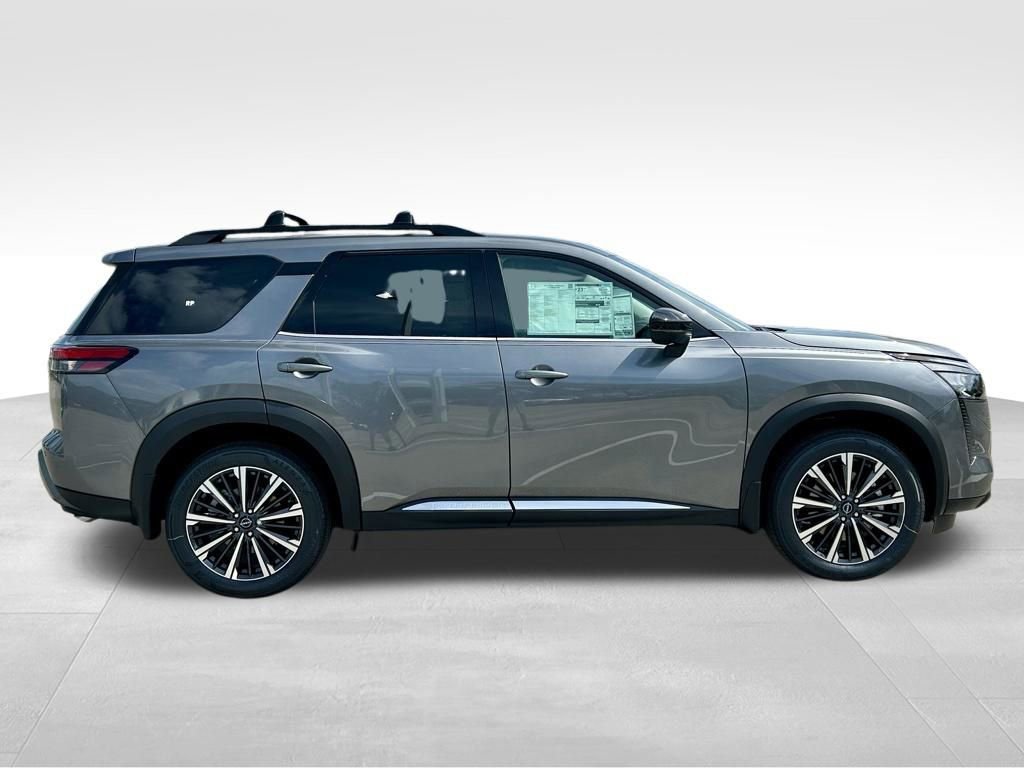 New 2026 Nissan Pathfinder Platinum w/ Cargo Package image 4