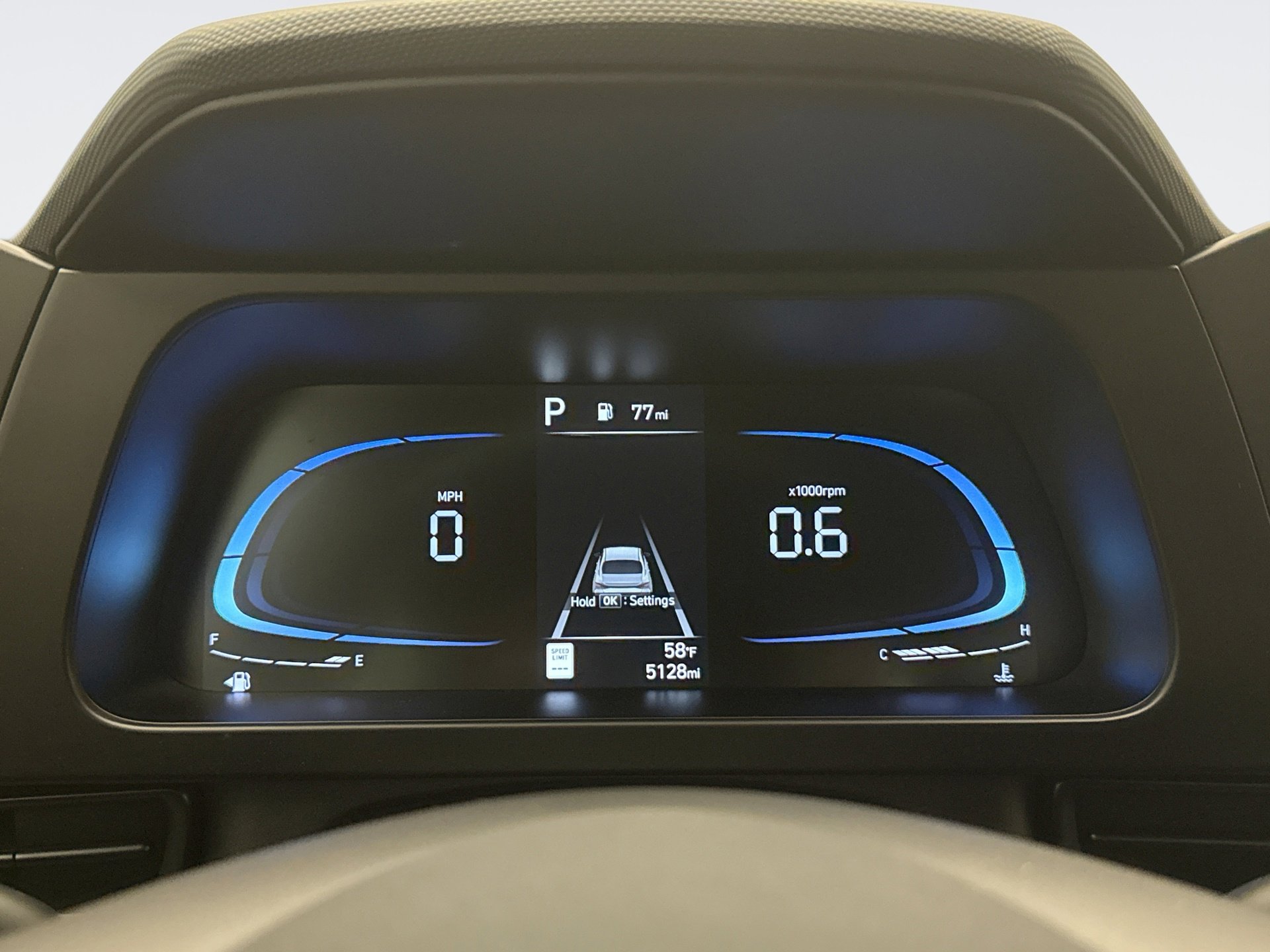 Used 2025 Hyundai Elantra Sport image 13