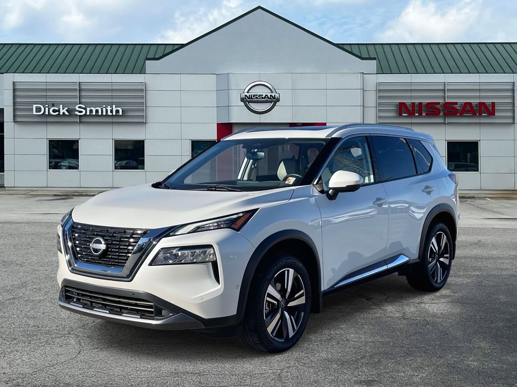 Used 2023 Nissan Rogue SL w/ SL Premium Package image 4