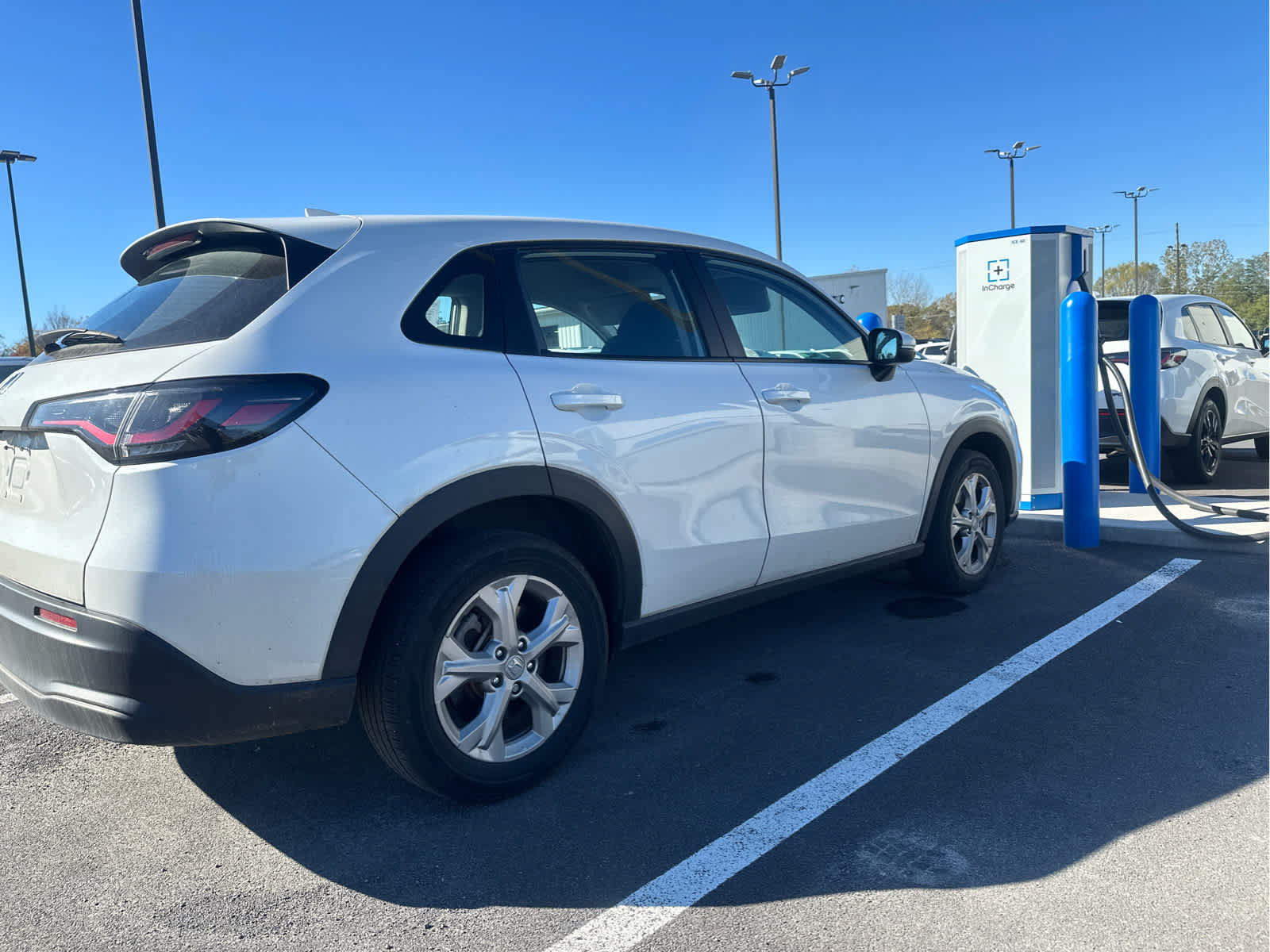 Used 2025 Honda HR-V LX image 9