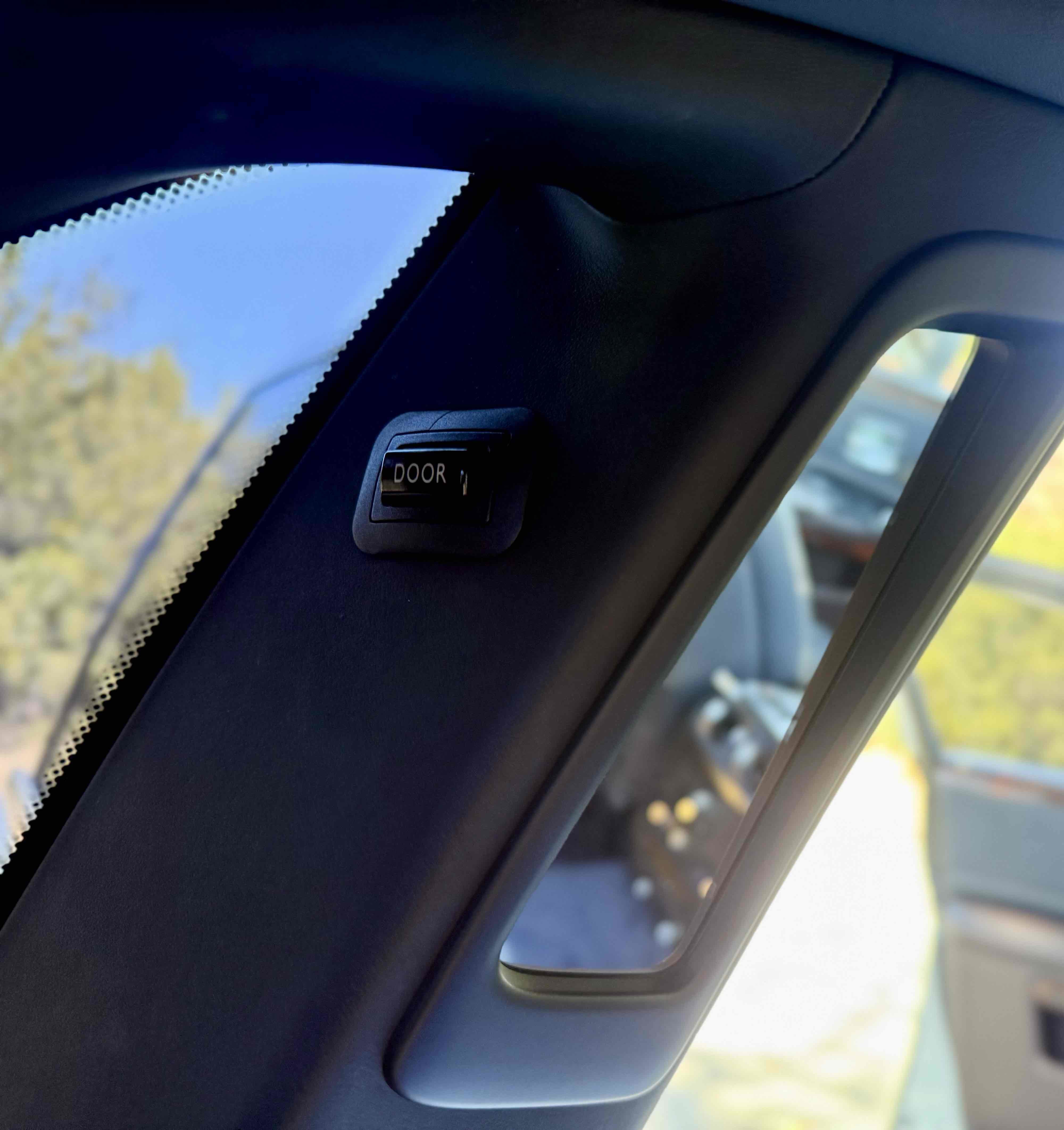 Used 2016 Rolls-Royce Ghost RWD image 31