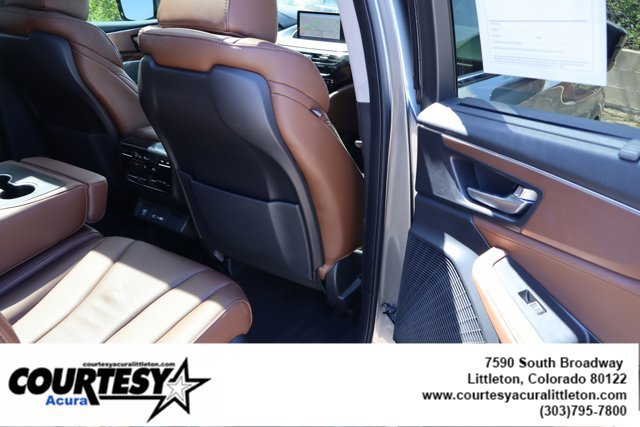 Used 2024 Acura MDX SH-AWD w/ Technology Package image 33