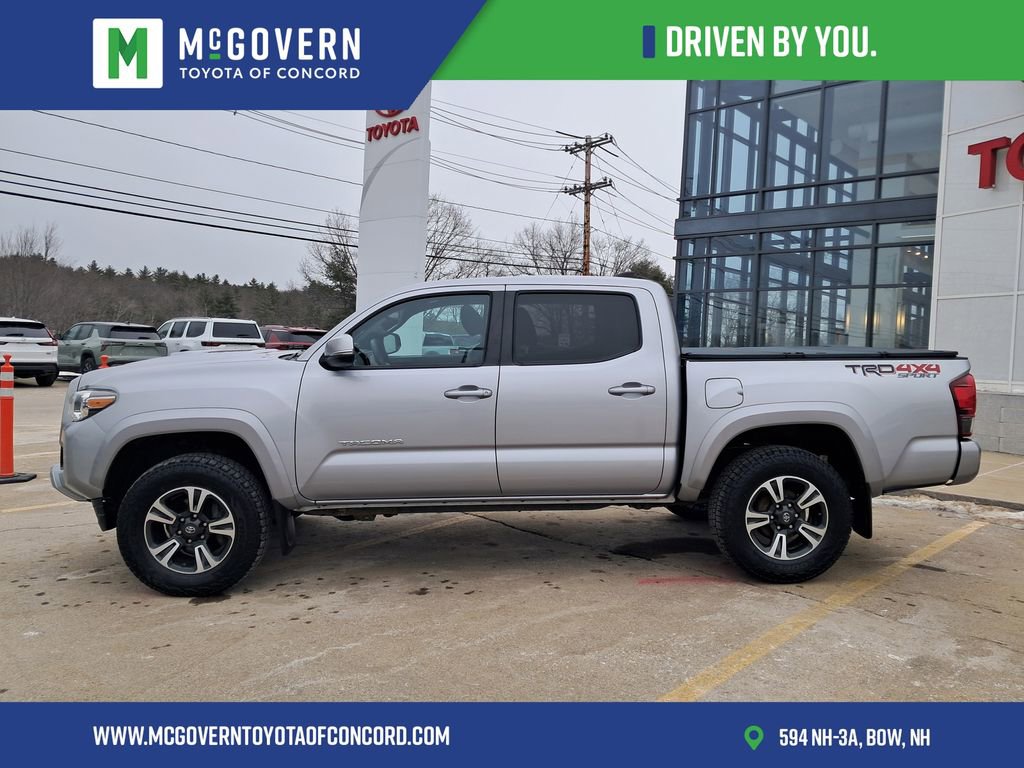 Used 2018 Toyota Tacoma TRD Sport image 5