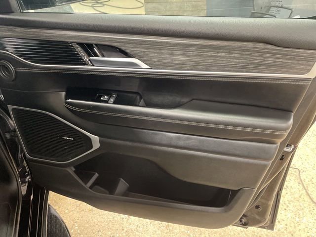 Used 2024 Jeep Wagoneer L Series II w/ Flexible Seating Group image 33