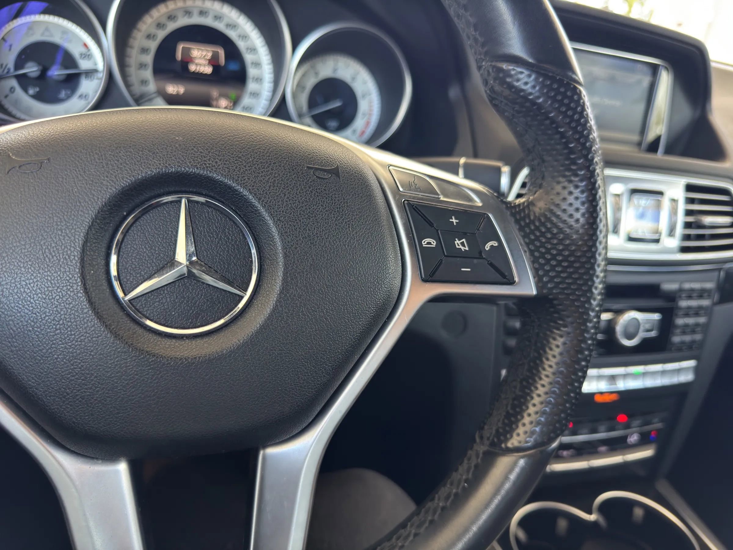 Used 2015 Mercedes-Benz E 550 Coupe w/ Premium 1 Package image 26