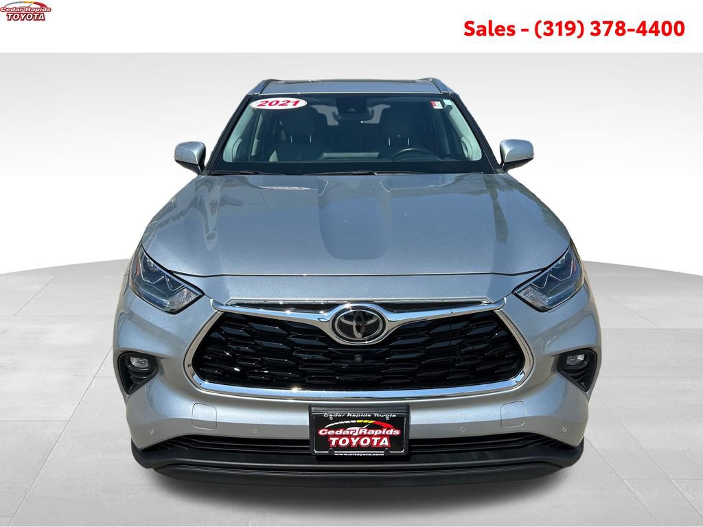 Certified 2021 Toyota Highlander Limited AWD/4WD image 11