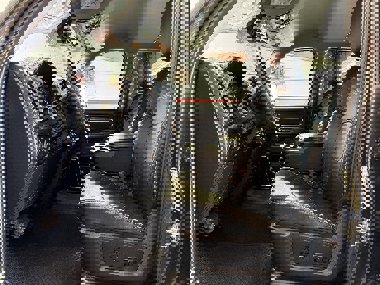 Used 2024 RAM 2500 Laramie image 2