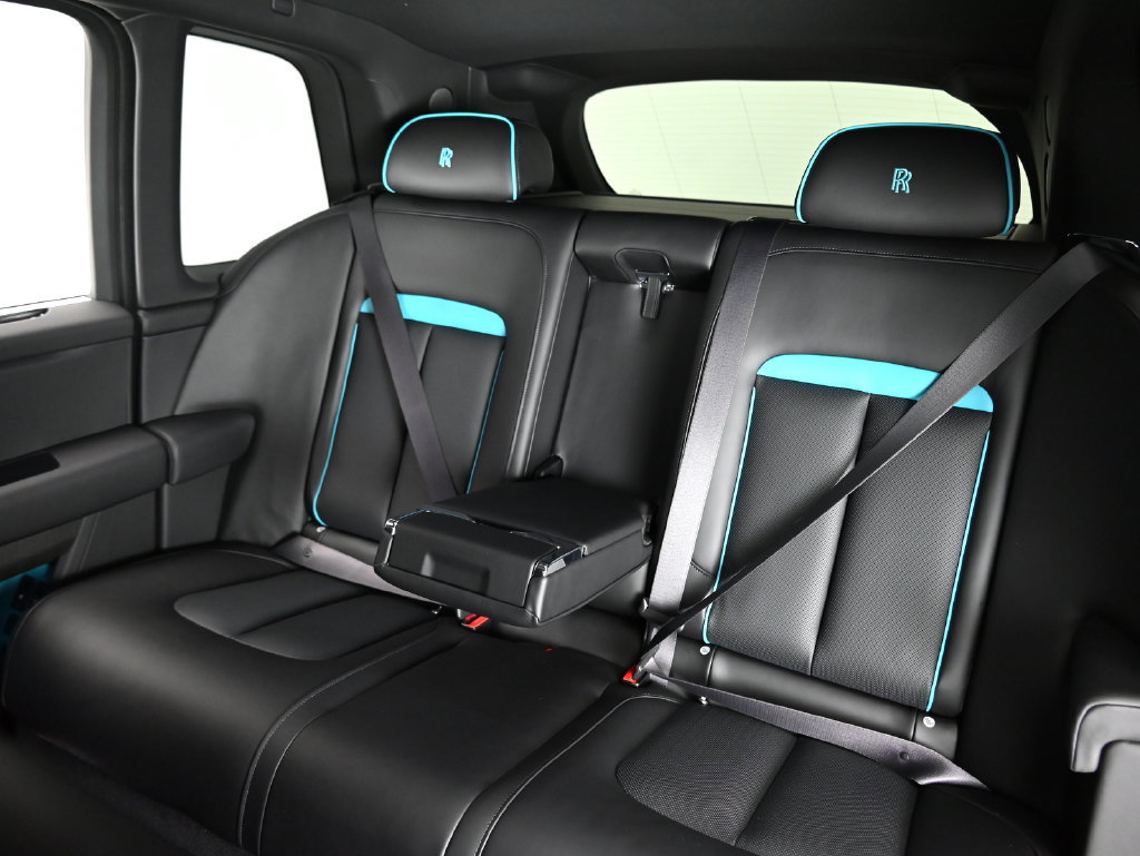 New 2027 Rolls-Royce Cullinan AWD/4WD image 16