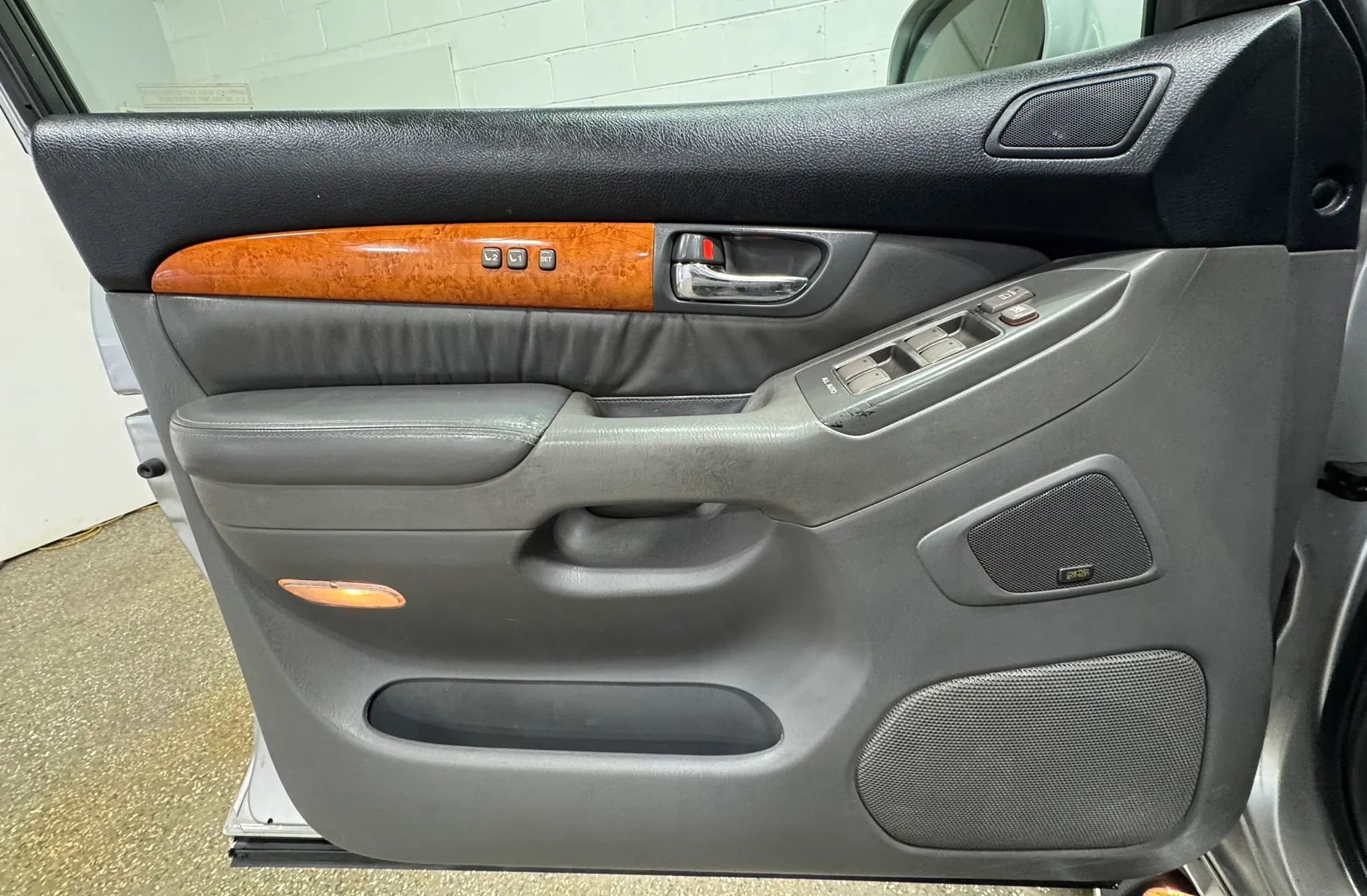 Used 2006 Lexus GX 470 image 9