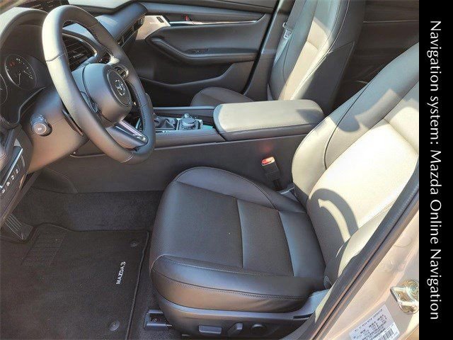 New 2025 MAZDA MAZDA3 Hatchback w/Premium Plus Pkg image 2