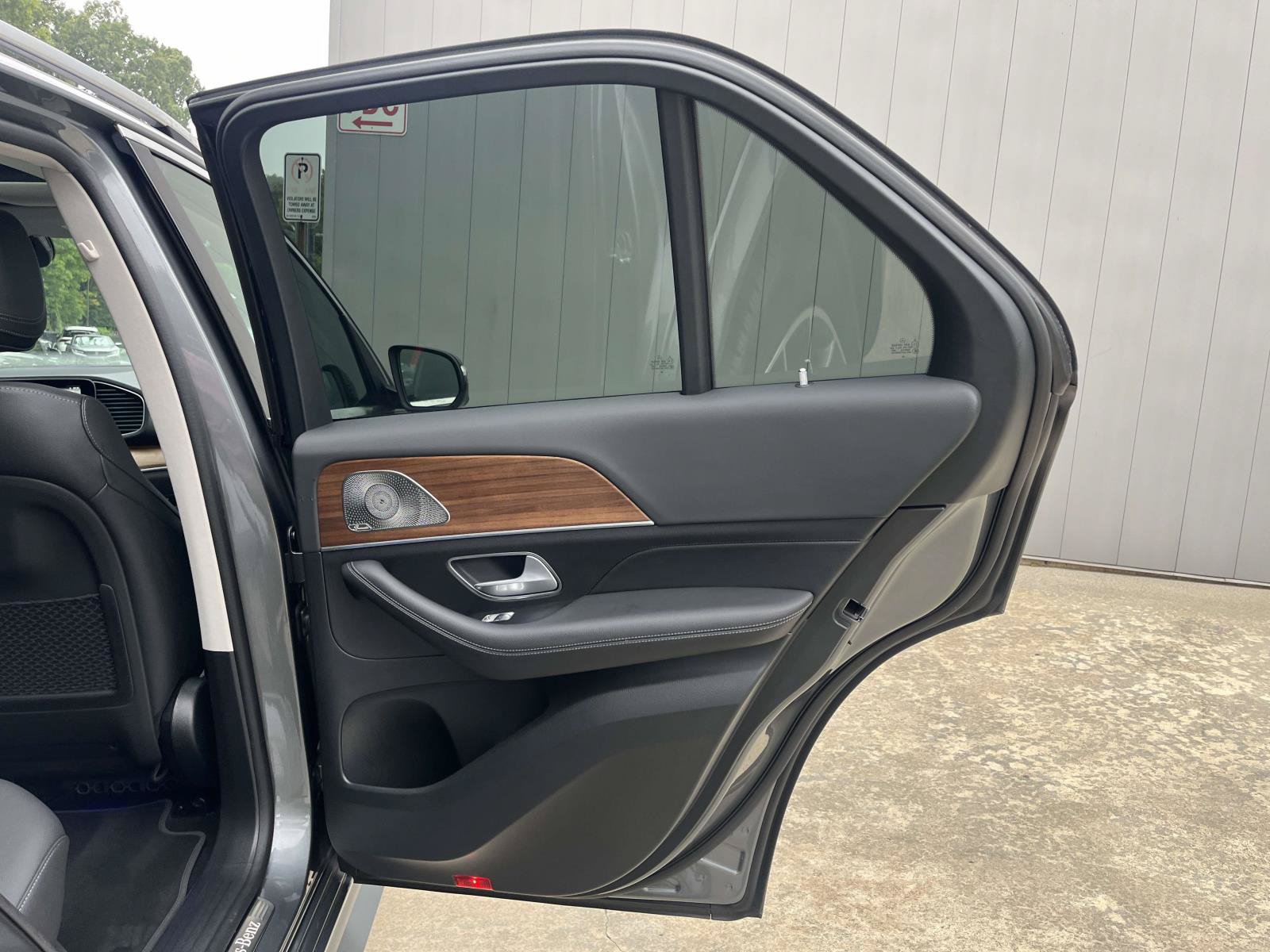 Certified 2025 Mercedes-Benz GLE 350 4MATIC image 44