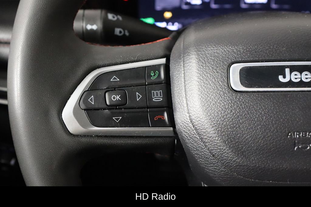 Used 2023 Jeep Compass Trailhawk w/ Trailhawk Elite Group image 8