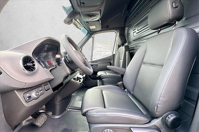 New 2026 Mercedes-Benz Sprinter 2500 image 18
