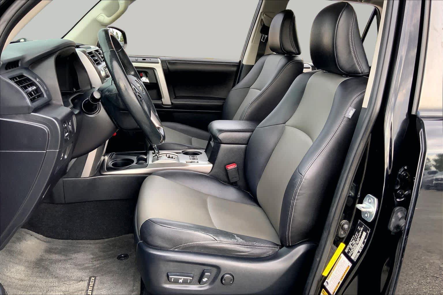 Used 2015 Toyota 4Runner SR5 Premium RWD image 8